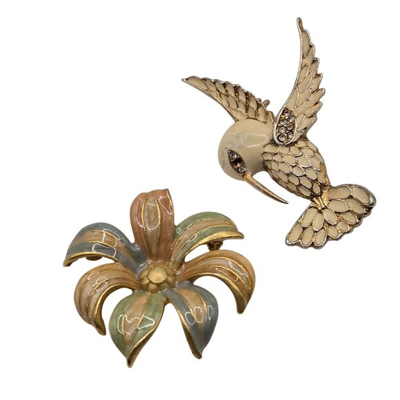 VTG 2PC Brooch Fairy Whimsy Spring Antique Look Marble Enamel Hummingbird Flower - Picture 1 of 12
